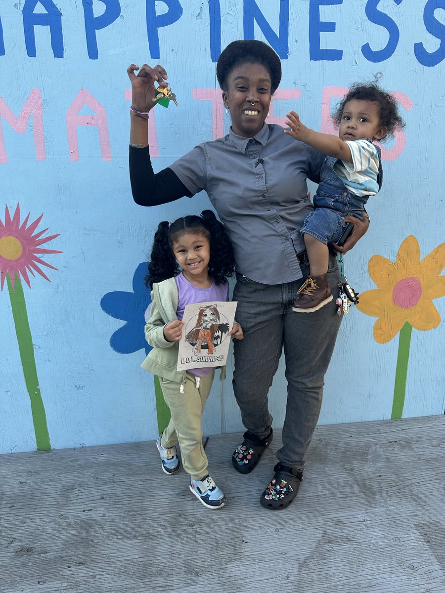 🏡🎉 Join us in celebrating the incredible journey of LaDonna alongside her children LaNiah & Elijah! From entering Thomas House to moving into their very own permanent 2-bedroom apartment, their story is a testament to resilience and determination. 🌟💖​ #THFS