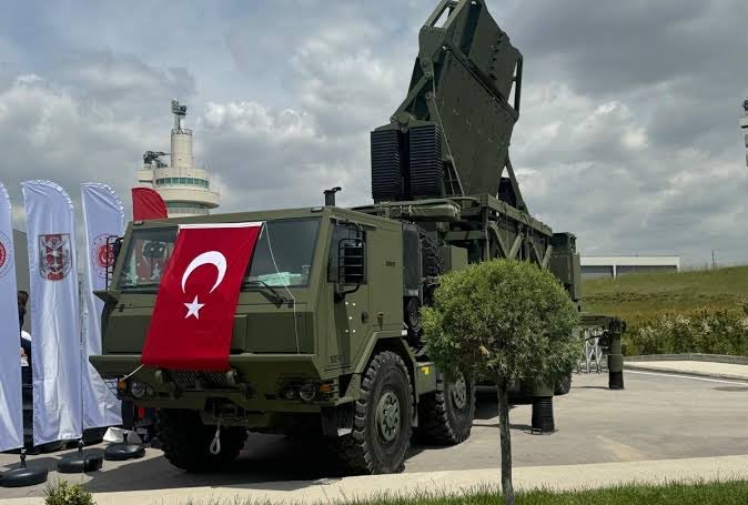 ASELSAN ALP-300G Taşınabilir Erken İhbar Radar Sistemi TSK’ya Teslim Edildi! 🔗Detaylar için: metasav.com/aselsan-alp-30…