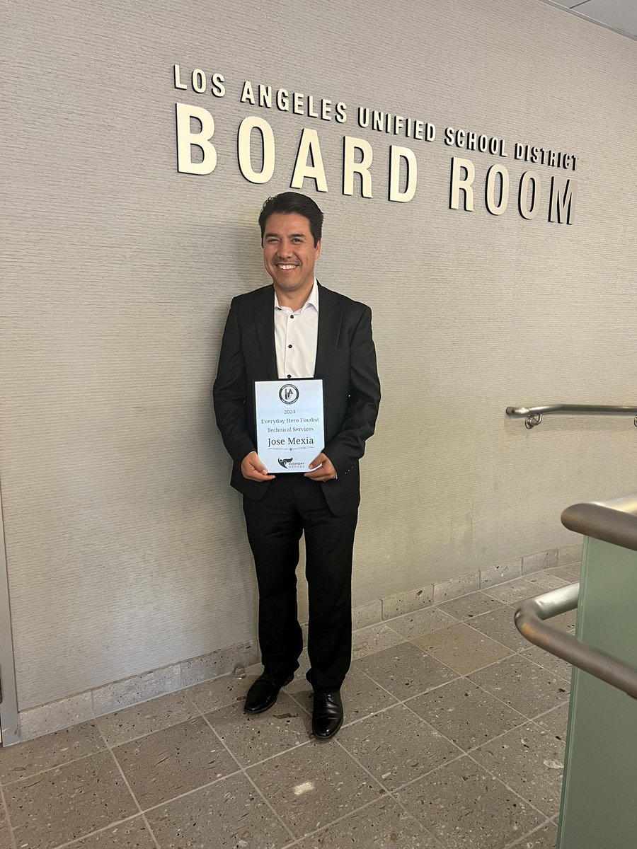 Congratulations to Jose Mexia on becoming a finalist for this school year, 2023-2024 We thank you for your constant hard work and excellent customer service! Let’s all thank Jose Mexia on his incredible work! Happy Classified School Employee Week! #happyclassifiedemployeeweek