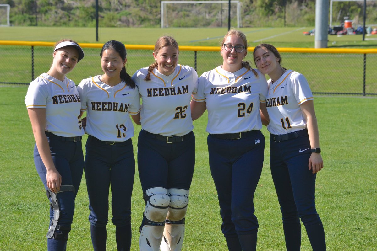 Come support the 2024 seniors for senior night at Defazio 6pm!