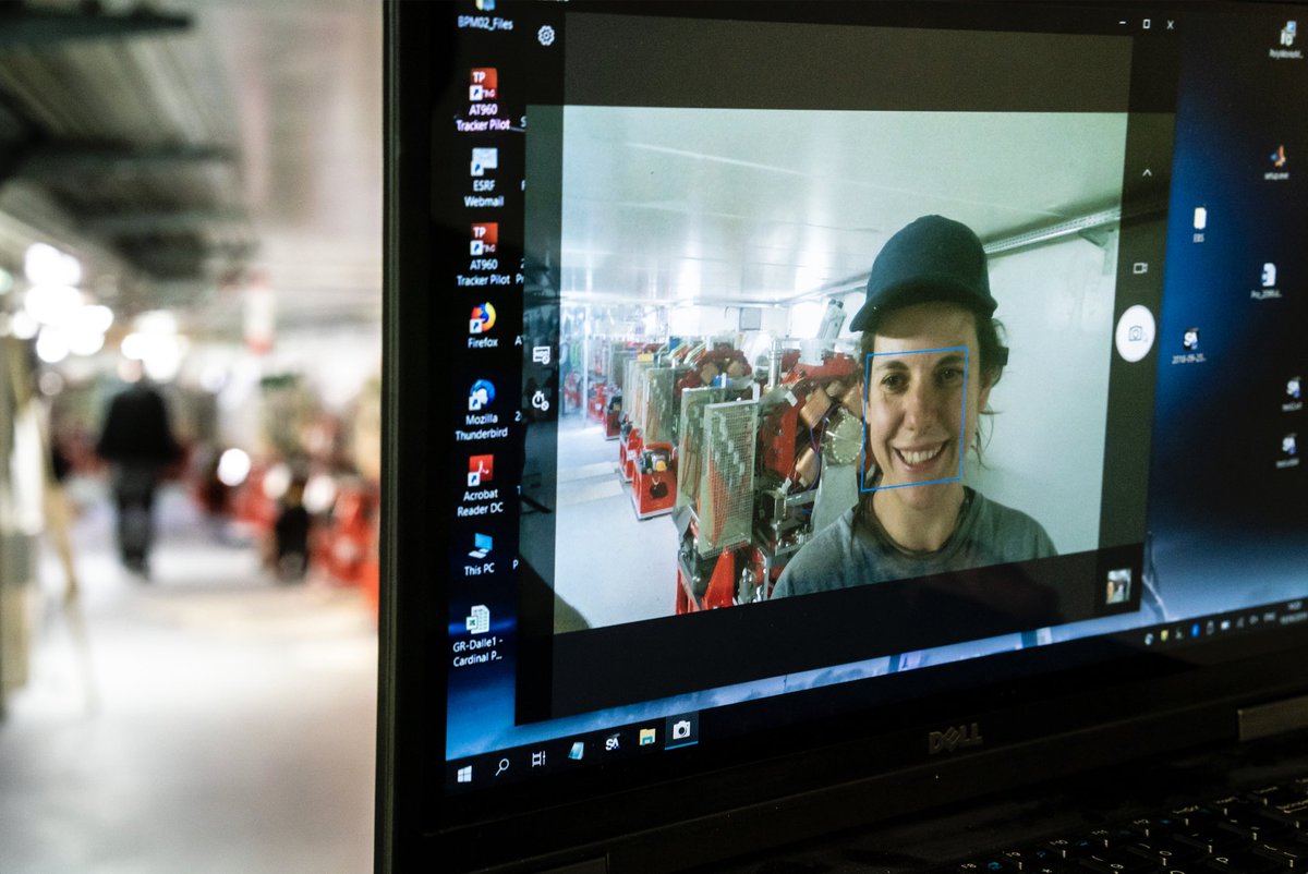 European Synchrotron (@esrfsynchrotron) on Twitter photo Happy  #LightSourceSelfiesDay 🎉
<a href="/lightsources/">lightsources.org</a> Happy  #LightSourceSelfiesDay 🎉
<a href="/lightsources/">lightsources.org</a>
