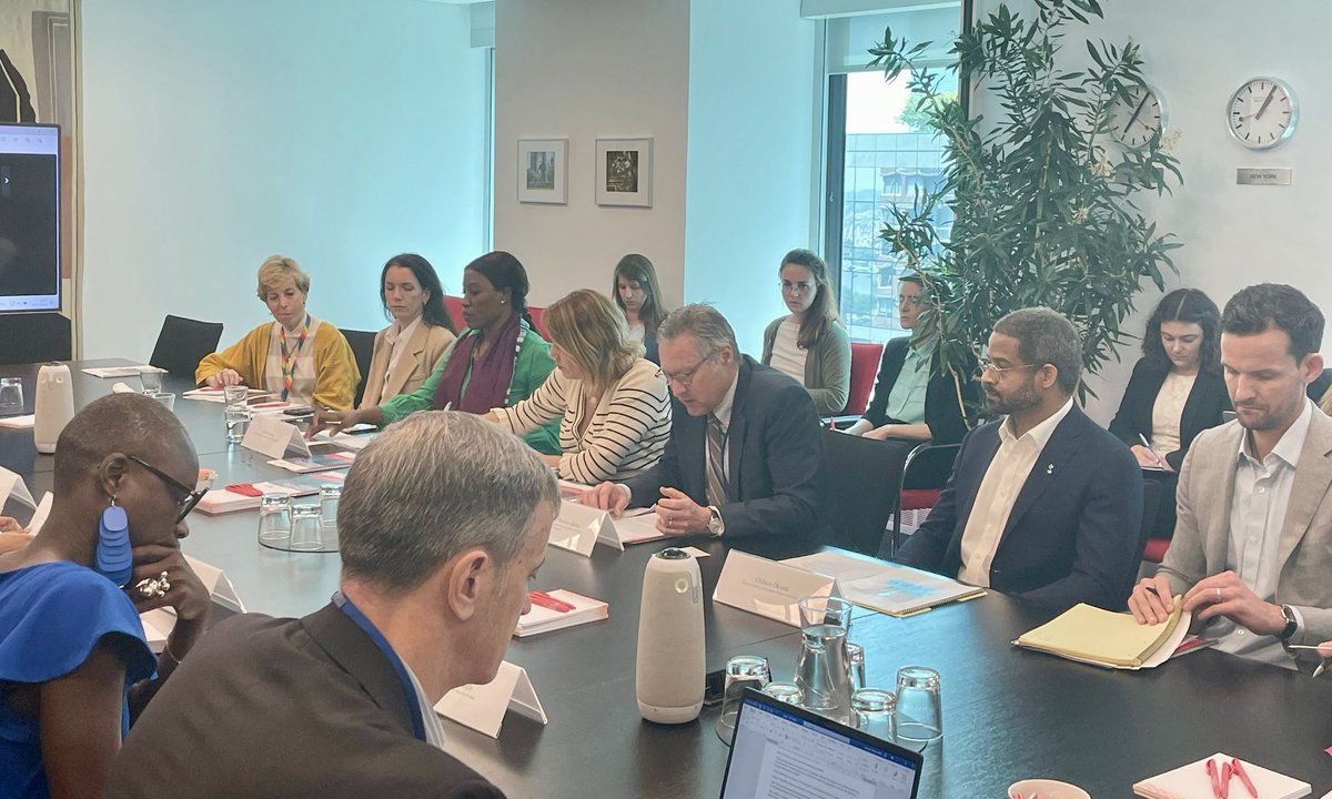 PoC Week Side Event on 'Advancing the Protection of aid workers' 🇨🇭stressed -IHL obligation to allow & facilitate rapid & unimpeded humanitarian access to people in need -States obligation to respect & ensure respect for IHL -Access to justice as an essential aspect of protection