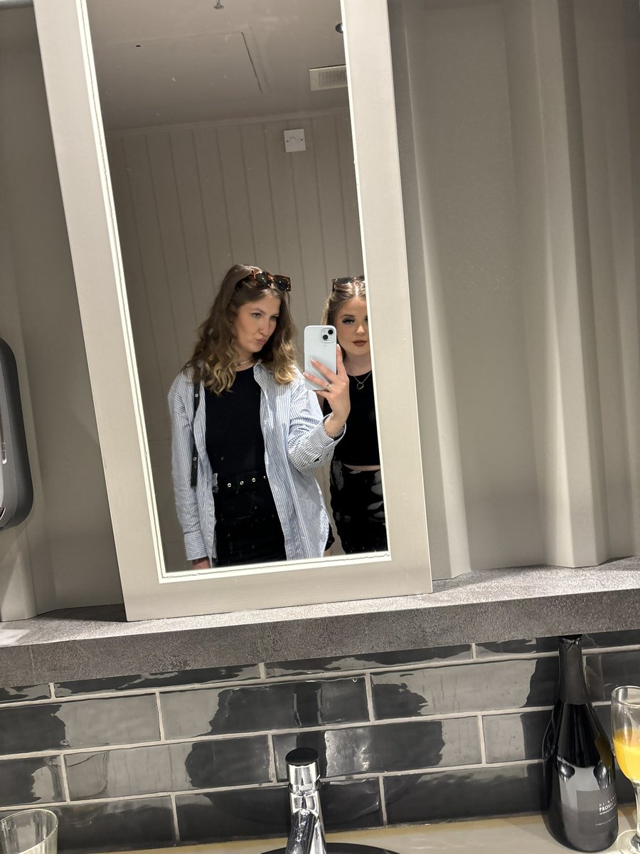 Maria Przybylowicz (@eracmaria) on Twitter photo What a night! Another amazing area E afternoon out courtesy of the best area manager ๐ซถ๐ป๐ชฉ<a href="/ClaireW_ERAC/">Claire Walker</a> <a href="/JoshuaGarbutt3/">Joshua Garbutt</a> <a href="/EracCarl/">CarlBrimelowERAC</a> <a href="/EracCLewis/">Chris Lewis</a> What a night! Another amazing area E afternoon out courtesy of the best area manager ๐ซถ๐ป๐ชฉ<a href="/ClaireW_ERAC/">Claire Walker</a> <a href="/JoshuaGarbutt3/">Joshua Garbutt</a> <a href="/EracCarl/">CarlBrimelowERAC</a> <a href="/EracCLewis/">Chris Lewis</a>