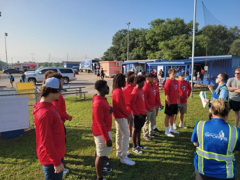 Veterans Memorial Football™️ (@saveteransfball) on Twitter photo Thank you to <a href="/SA_Sports/">San Antonio Sports</a> for having us out to help with the first ever Iplay after school flag football tournament! It was a huge success!!
#EETEDT #PatriotNation
<a href="/JISD_ATHLETICS/">Judson ISD Athletics</a> <a href="/JudsonISD/">Judson ISD 🍎</a> <a href="/SAVeteransHS/">Veterans Memorial High School</a> Thank you to <a href="/SA_Sports/">San Antonio Sports</a> for having us out to help with the first ever Iplay after school flag football tournament! It was a huge success!!
#EETEDT #PatriotNation
<a href="/JISD_ATHLETICS/">Judson ISD Athletics</a> <a href="/JudsonISD/">Judson ISD 🍎</a> <a href="/SAVeteransHS/">Veterans Memorial High School</a>