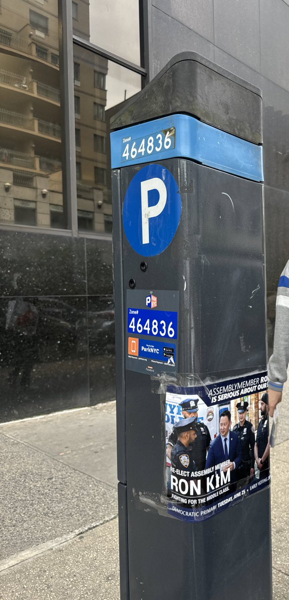 YiAndyChen's tweet photo. One would think a 12 year incumbent would know that placing political signage on public property is illegal.
“Ron’s Actions Speak For Themselves” https://t.co/uJkXMaDYNv