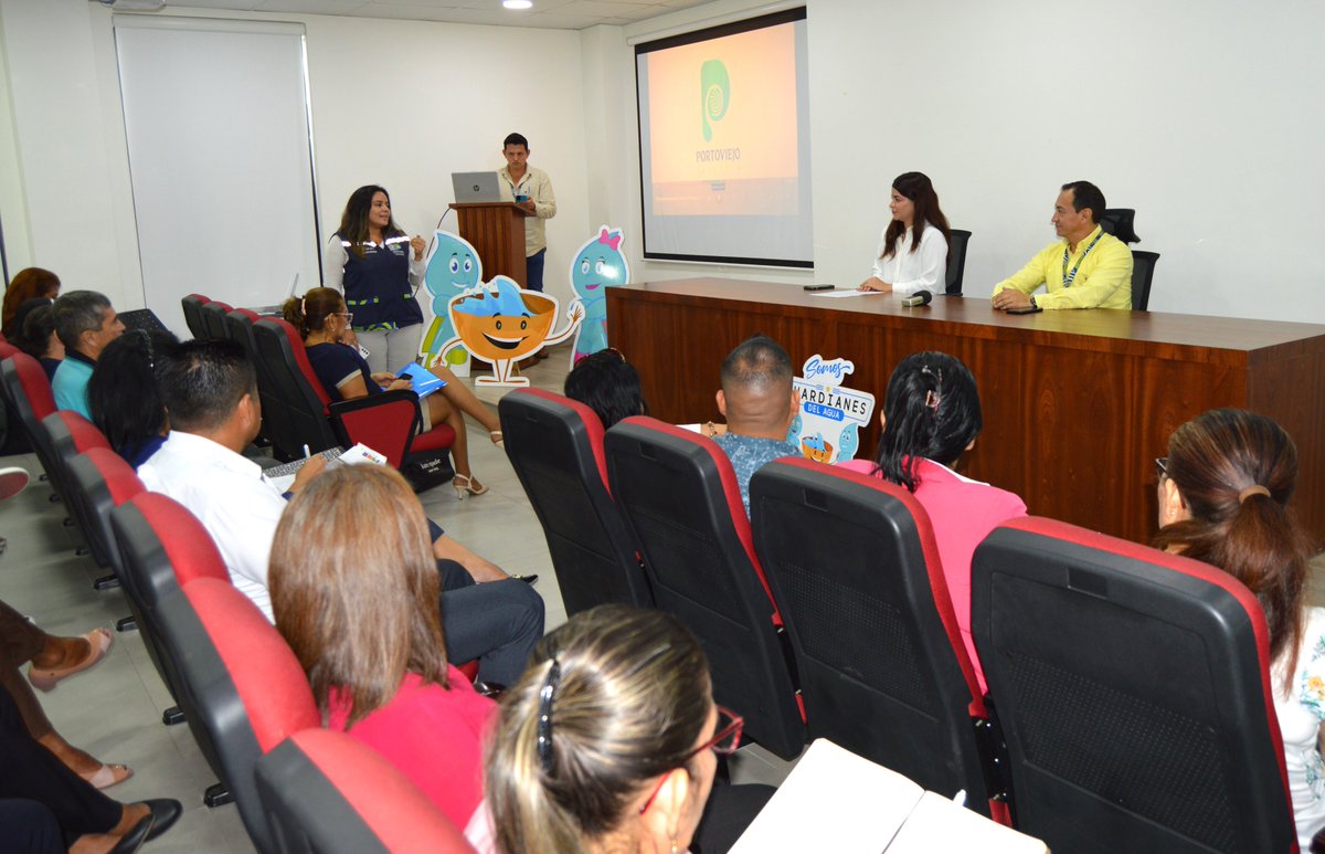 EducacionZ4_Ec's tweet photo. Este proyecto se da gracias a la cooperación interinstitucional con el Plan AAA del Gobierno Municipal de Portoviejo. Las instituciones involucradas son de 8 parroquias rurales y 1 urbana de Portoviejo, cercanas a los afluentes de agua.

#ElNuevoEcuador https://t.co/P98po16aKq