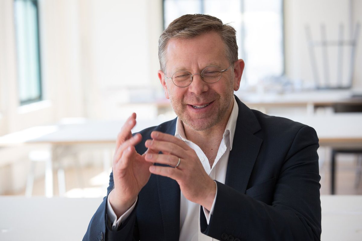 We are pleased to announce Joel Towers has been appointed as the tenth President of The New School. He will begin in this role on Aug 1, 2024. Learn more about the President-elect Towers:
blogs.newschool.edu/community-mess…