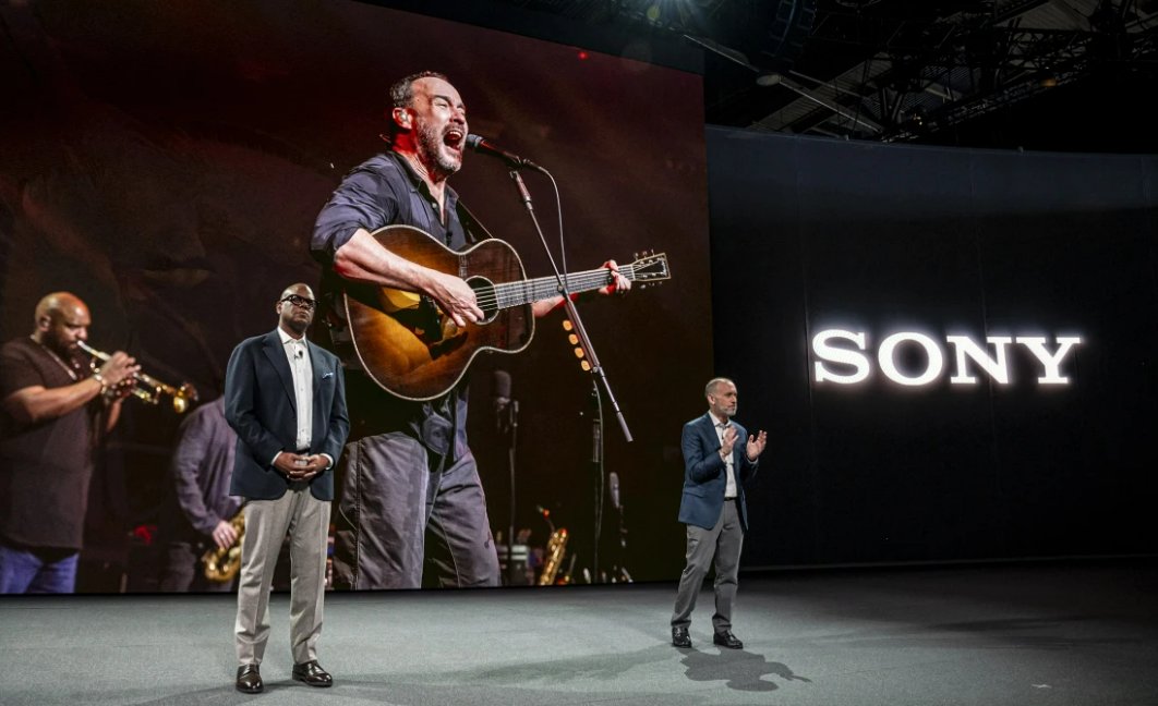 Hyperspace_ai's tweet image. #SonyMusicGroup puts tech companies on notice: Using #SMG content to train #AI without permission is off-limits! Over 700 companies warned to respect artists’ copyrights. 🎵✋ #RespectArtistsRights #AIethics
