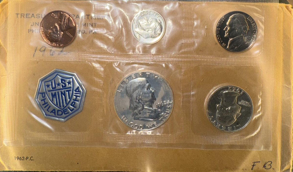 RichardCabezza's tweet photo. Ima collector of Proof and mint sets in ogp I get a lot of negativity when I talk to old crusty coin dealers, do any #numismatics folks like #USSilver proof and mint sets pre 64’ 90% #silver. Trash or treasure? https://t.co/VEZVByo6l4