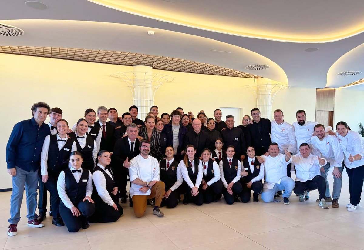 El alumnado de la #EscuelaDeHostelería de <a href="/CaritasRMurcia/">CÁRITAS Región de Murcia</a> participa en el programa 9 de <a href="/MasterChef_es/">MasterChef</a> de TVE grabado en #Cartagena. ¡Una GRAN experiencia!

Puedes visionarlo en rtve.es/play/videos/ma…

FOTOS: Ayuntamiento de Cartagena.