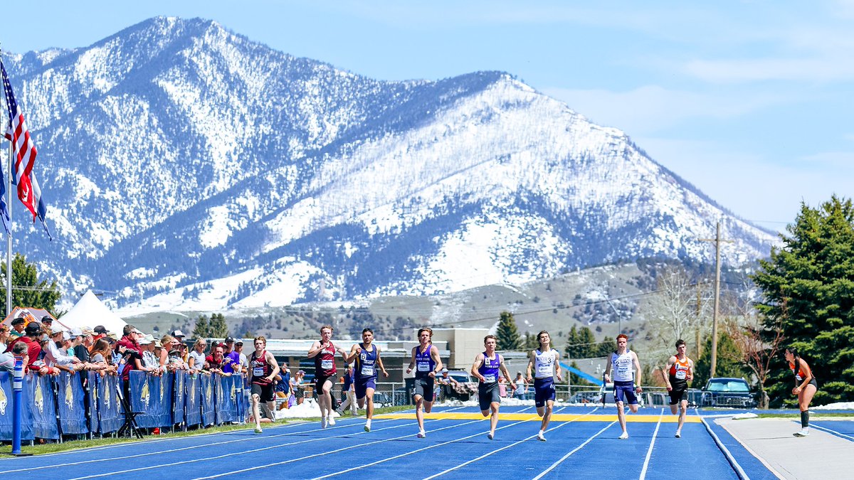 only in Big Sky country 😍🏔️