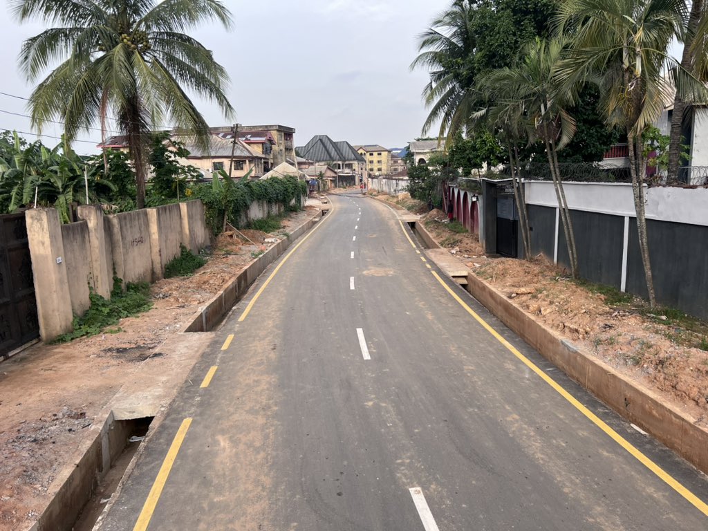 Greetings from UMUODU street 

Installation of streetlights are ongoing 

And I discovered that our Governor Dr Alex C. Ottil have also commenced an additional roads from university road junction and another routes that I will soon visit 

My Qestion is this

Why should the man