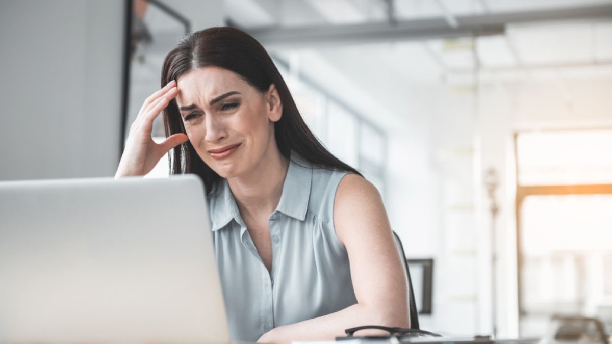 boyoffgrid's tweet image. me working from home feeling like shit