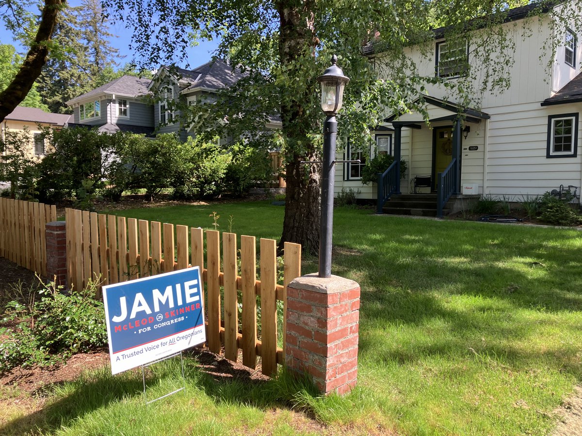 kaceycarpenter's tweet photo. 🗳️🇺🇸 Attention Oregonians! Election Day is here! 
Make your voice heard, your vote matters, make a difference! Mail your ballot with a valid postmark, or return it to an Official Ballot Drop Site by 8 p.m.#OregonElections #VoteOregon #YourVoteMatters #ElectionDay @jamiefororegon https://t.co/cYkHDzr52x