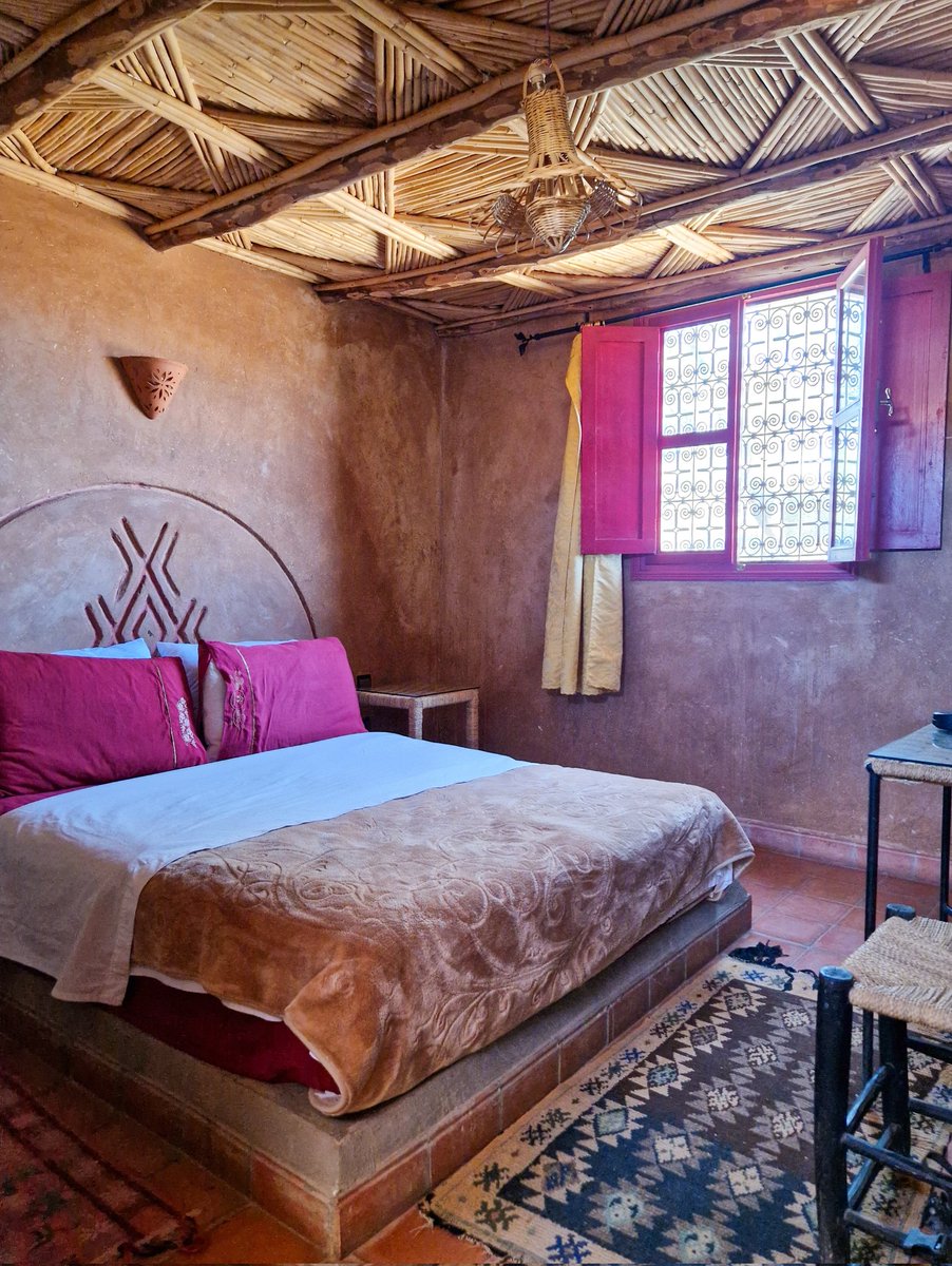 Tim Cycles The Coast tweet media