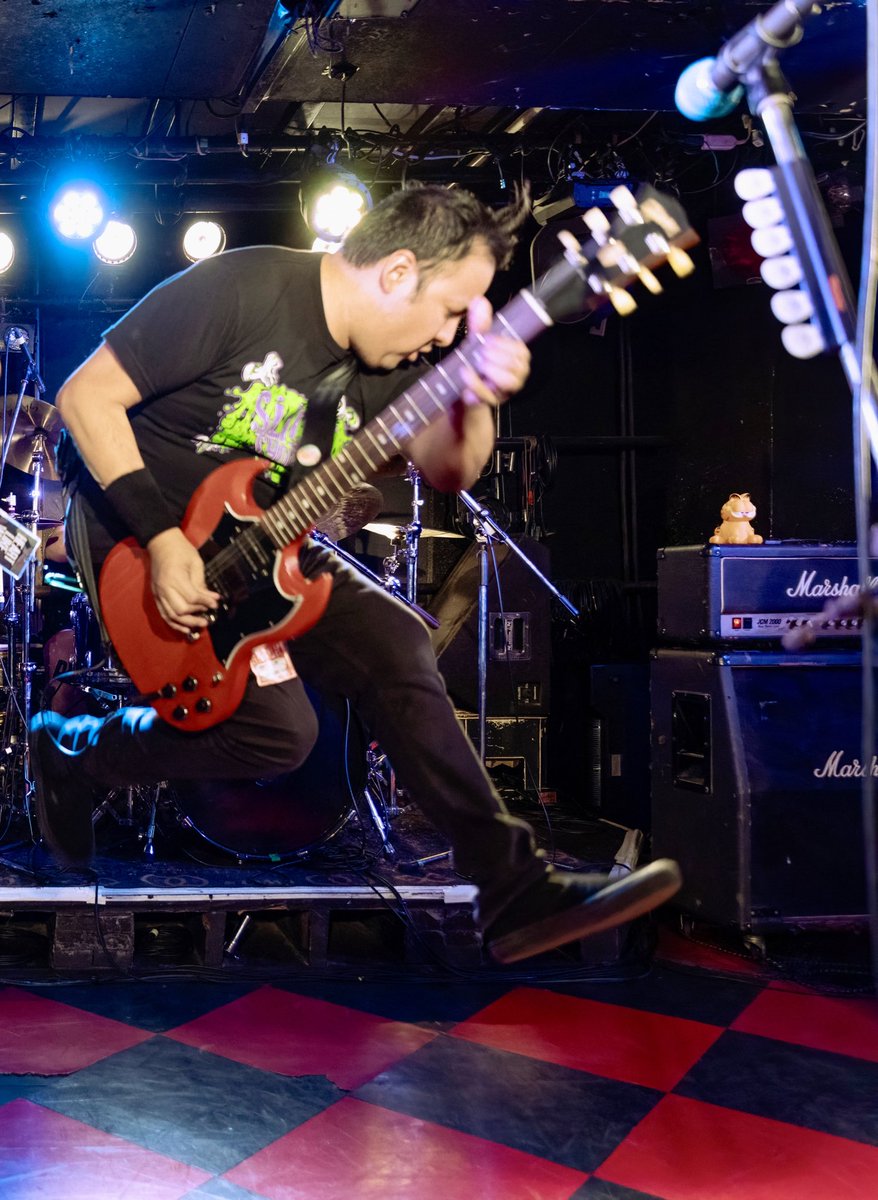 Catching air on a Monday. Soon I’m updating bandcamp to reflect every professional studio release we have ever done as a band since 2009. Taking a break from booking full band shows for now. I’ll return later on. Appreciate you all.
Photo by: @chrisslybaer182 #poppunk