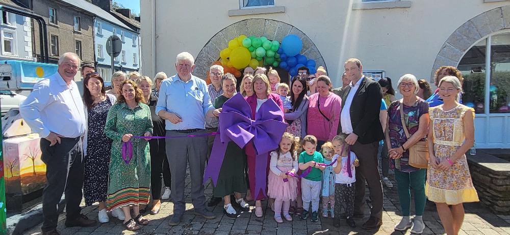 Fabulous morning in Cappoquin for the official launch of the West Waterford Community and Family Hub, located at Market House. These free services include parent and toddler group, infant massage, parent support groups. @Barnardos_IRL @tusla @WaterfordLSP