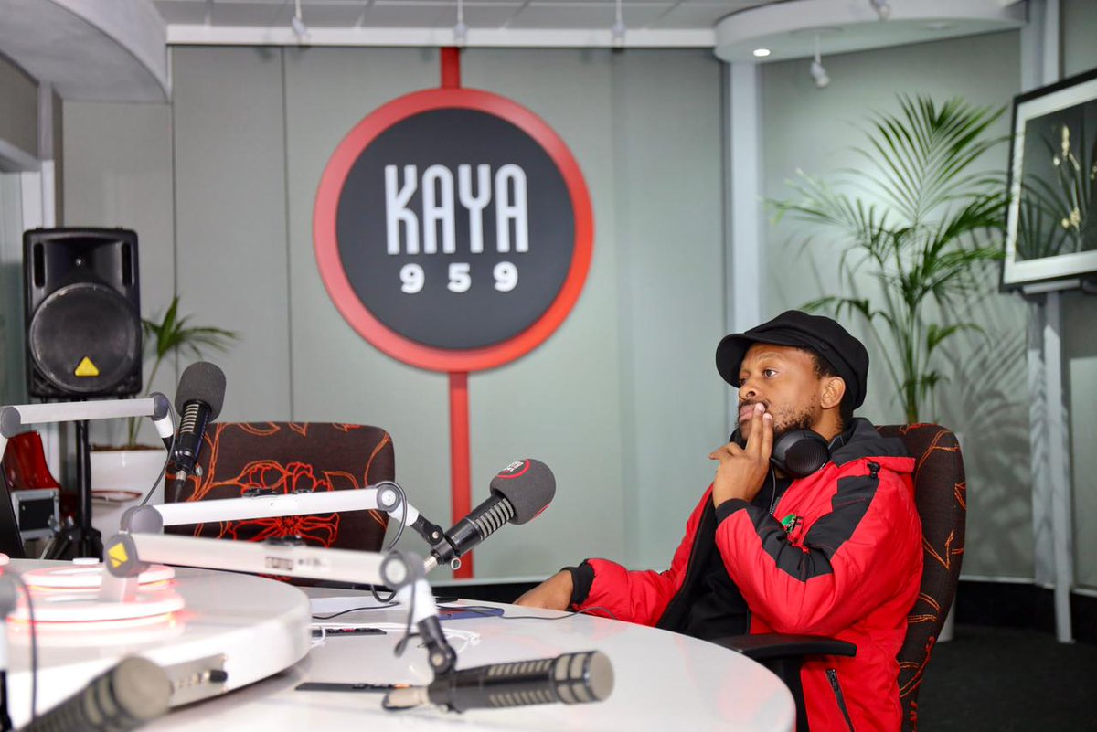 🚨Happening Now🚨 Commissar Dr @MbuyiseniNdlozi live on @KayaON959. The Commissar is commenting on issues in relation to Coalitions, land, human settlement, mining and jobs. #VoteEFF