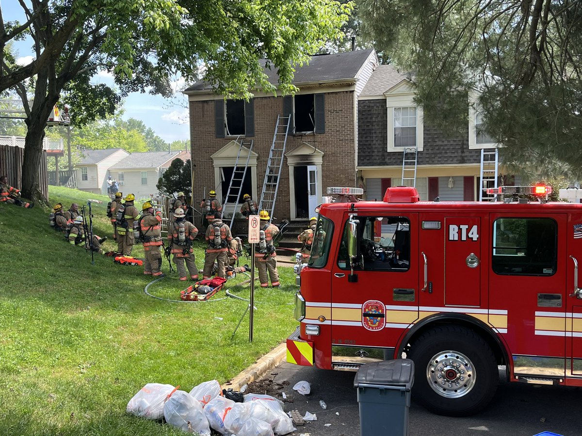 mcfrsPIO's tweet photo. Update - Thunderhead Way, Churchill East, Germantown, EOR TH, heavy fire/floor collapse, several dogs unaccounted, at least 2 families displaced (TH of origin 4 adults/2 kids &amp; next door 2 adults/1 kid) https://t.co/ehL3QUEOKR