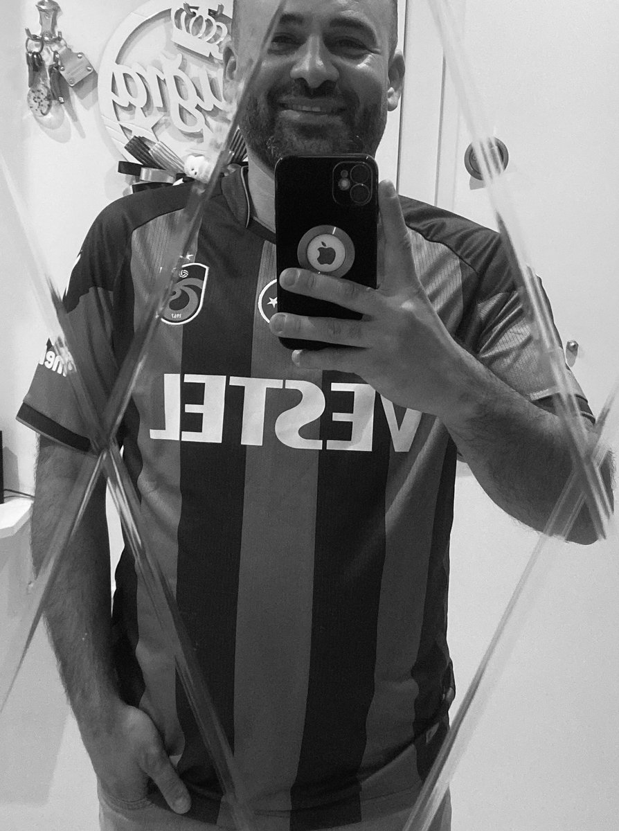 safa_Demircan61's tweet photo. #SevdamızınYanındaOlimpiyatta ♥️💙
@Trabzonspor #HaydeVira https://t.co/OskQwxKHty