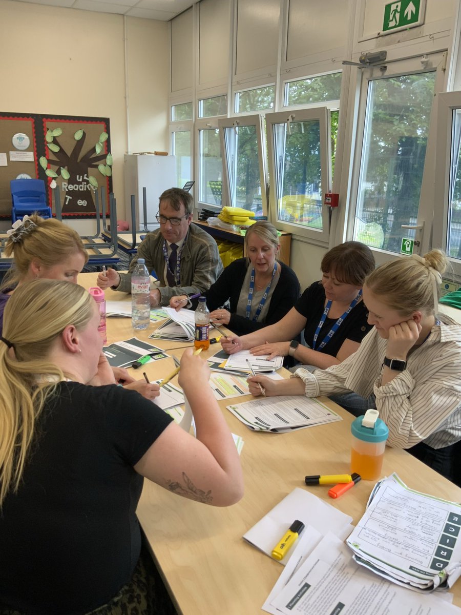 LEARNwithFA1's tweet photo. The knowledge was certainly in the room today with our incredible TAs who brought examples of DR ICE from their practice and deepened their knowledge of Engagement and Challenge @olevitalk

💙 Thank you @EllettMrs @MrRooney_teach https://t.co/tH9YkmQe1W