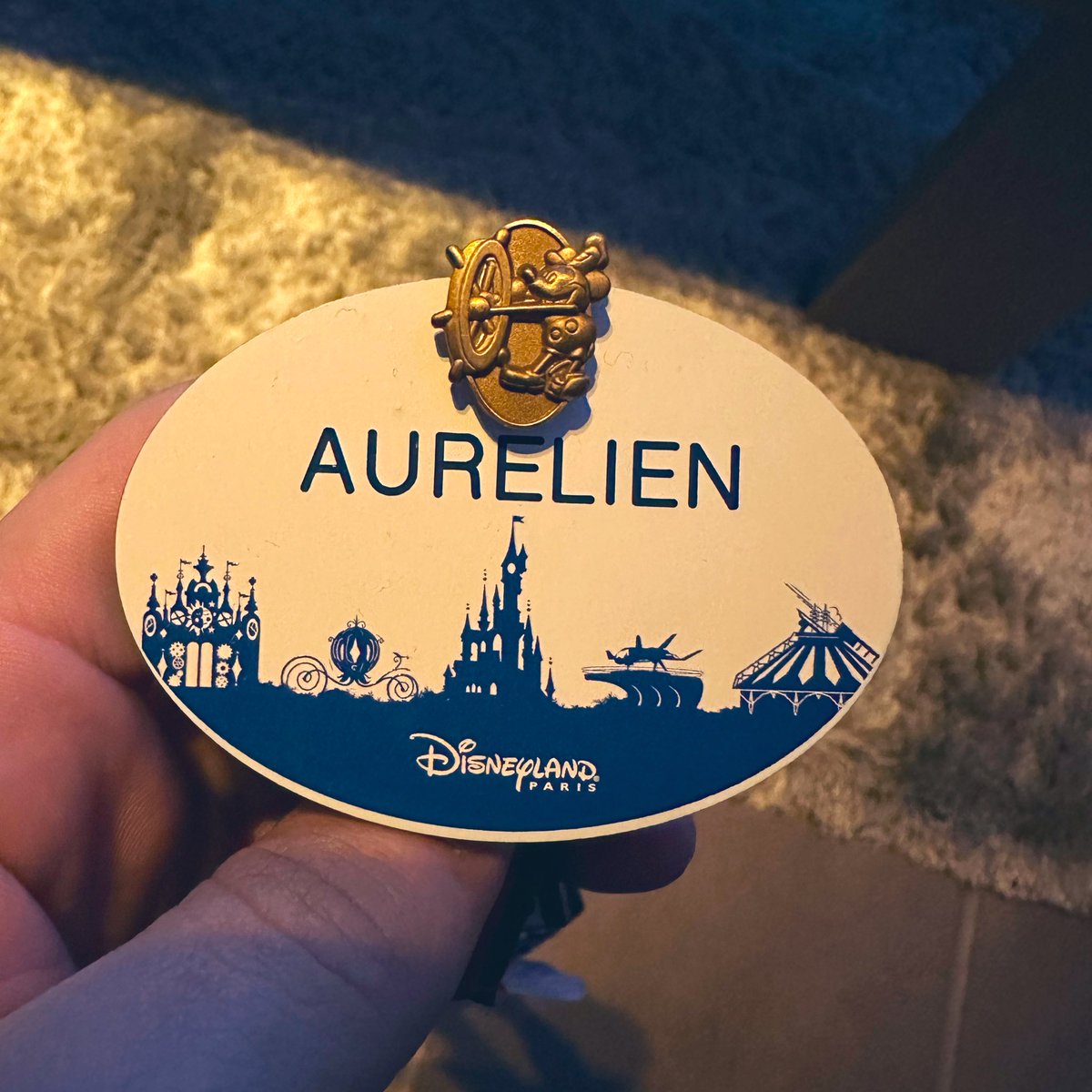 lelienne's tweet photo. @disneytipsguy I’m web development analyst for Disneyland Paris 😊 It’s a really good experience with lot of people from all around the world 🌏 https://t.co/B6ppa8j3HC