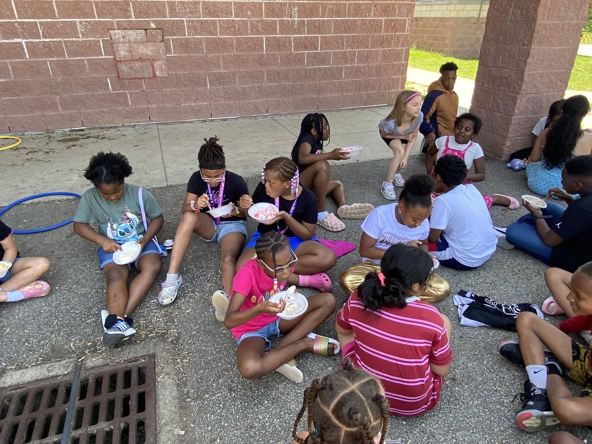 Third grade celebrated mastering their multiplication facts with a sundae party! 🍦 😋