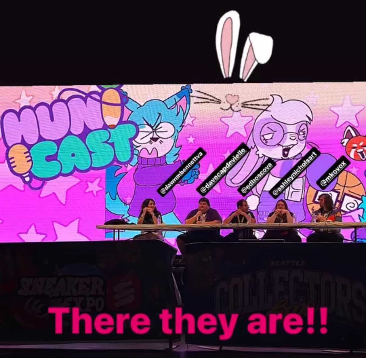 Thank you so much @AshNicholsArt @kovox @EdBoscoVA @DaveCapdevielle for letting me be a part of the first-ever LIVE HuniCast!!! It was deliciously chaotic. (I even got to say “Oh, Ashley… ❤️” too! 😜)