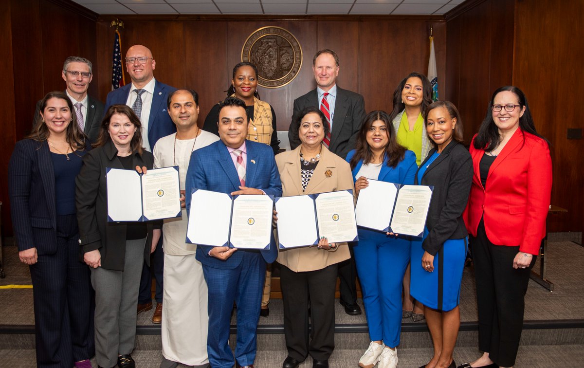 At our last @MWRDGC Board of Commissioners meeting, we recognized the incredible contributions of our Asian American and Pacific Islander (AAPI) employees at the MWRD. We also recognized several distinguished local members of the AAPI community: