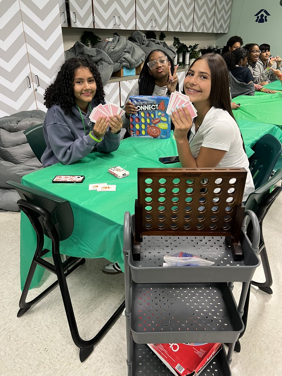 School is fun! We had a Game Day to celebrate all of our hard work for SAVE Promise Club! 💚#CreateYourCulture #BeTheChange #KindnessMatters #PositiveVibes @Glades_MS