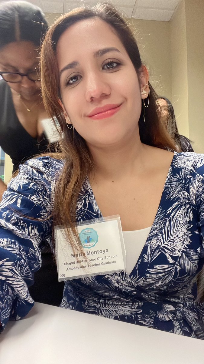 ScienceMissM's tweet image. Everything has its own time and its own season, some of them come to an end. It’s been an amazing 4.5 years season, I’m grateful for everything I learnt and I grew.
Special thanks to @LeaderLockhart for being here for me, including this special day. 
Congrats #AmbassadorTeachers!