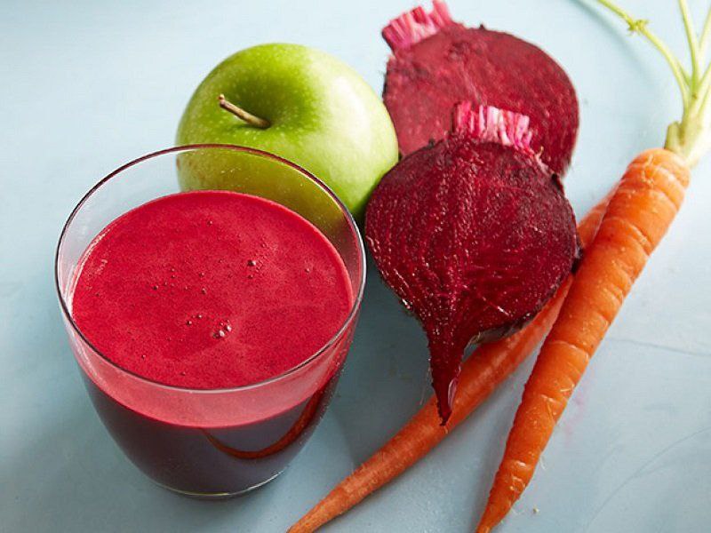 Prince_Fynnd's tweet photo. MEDICINAL DRINK !

It gets rid of bad cells formed in the body or inhibits their growth!

Take it for 3 months, health is instantly restored. It's like a miracle.
 You need one beetroot, two carrots and one apple.. https://t.co/FrugZ3gK0Y
