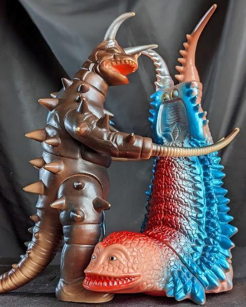 グドン＆ツインテール（ブルマァク復刻）ソフビフィギュア２体セット グドン＆ツインテール（ブルマァク復刻）ソフビフィギュア２体セット