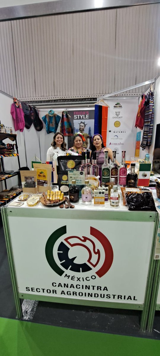 EmbaMexSerbia's tweet photo. Por primera vez, una delegación de empresarias mexicanas participa exitosamente en la 91ª edición de la Feria Agrícola Internacional Novi Sad 2024, que se realiza del 18 al 23 de mayo de 2024.
#novosadskisajam #medjunarodnipoljoprivrednisajam #mexico https://t.co/q612fp3BPP