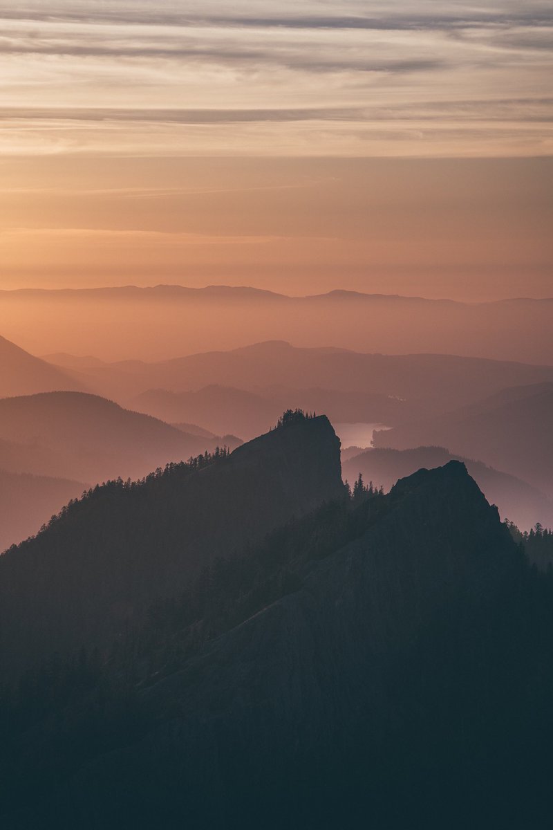 kivraan's tweet photo. Nightfall in Washington backcountry https://t.co/sKdU3pKKTt