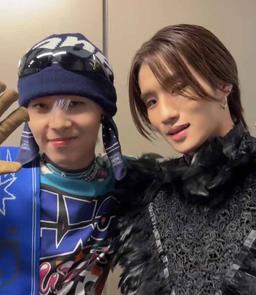 jambachan_con32's tweet photo. ありがとうございました🦊💙
#BF_Masterplan
#BEFIRST #SHUNTO
🔗https://t.co/Hxr8yRgCz6
#StraightLinechallenge
#Kep1er #マシロ
🔗https://t.co/fuVRnPeIvT
#obsessed #ayumuimazu
🔗https://t.co/Ux5LXOJNKL
#HIGHEREXchallenge
#BALLISTIKBOYZ #RIKI
🔗https://t.co/emXKSRAbRd https://t.co/wVPROaRfJ9