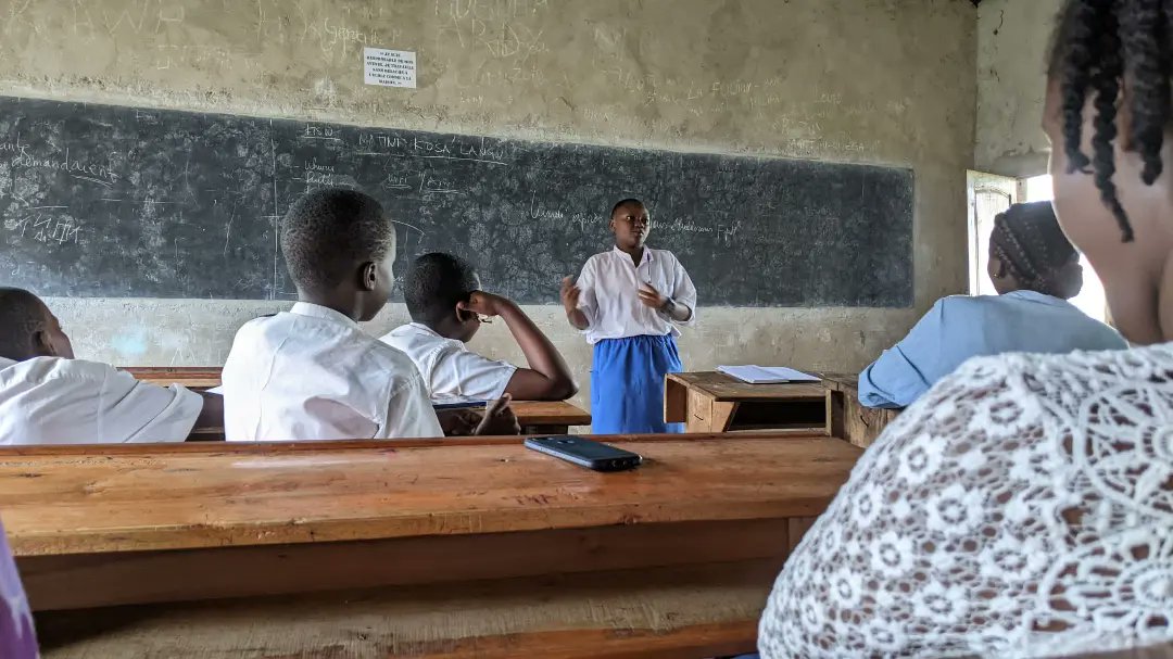 YIM_BURUNDII's tweet photo. School-visit at Lycée Municipal Gihosha
#AgentsOfTransformation : leaders dedicated to make positive impact through passing knowledge to younger generation.
#YOUTHLEADERSHIP
#YIM_BURUNDI https://t.co/4AQv9lzZNa