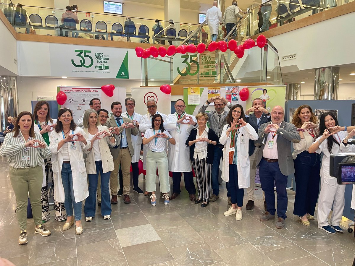 APAM_MALAGA's tweet photo. 📷Esta mañana @APAM_MALAGA en un acto conjunto con @saludand @bautista_ojed de los hospitales @HRegionalMalaga @HUVV_SAS @AcorazonHUVV nos sumamos a la Campaña #Nodejesqueseapague de @cuidarcorazon @secardiologia para visibilizar la #insuficienciacardíaca  #PacientesFEC❤️ https://t.co/E3ZNshLlEw