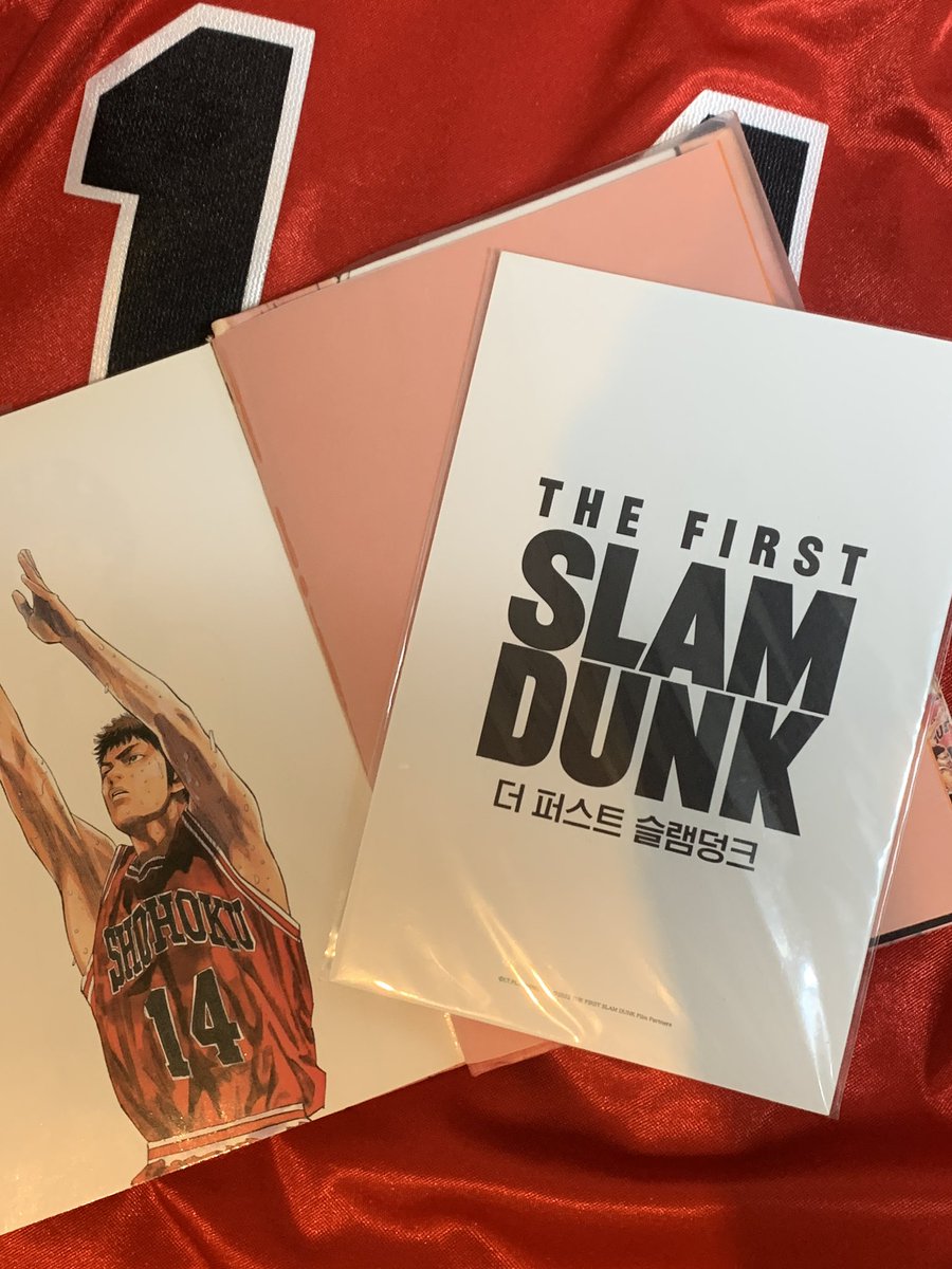 대만이 보다가 찾은 포토카드 세트 
하나 더 있어서 나눔해욧!!
알티하시면 대만이 생일인 내일 22일 추첨하겠습니다

대만쿤 생일 축하해! 🔥🔥😻🔥
넌 최고의 불꽃이야