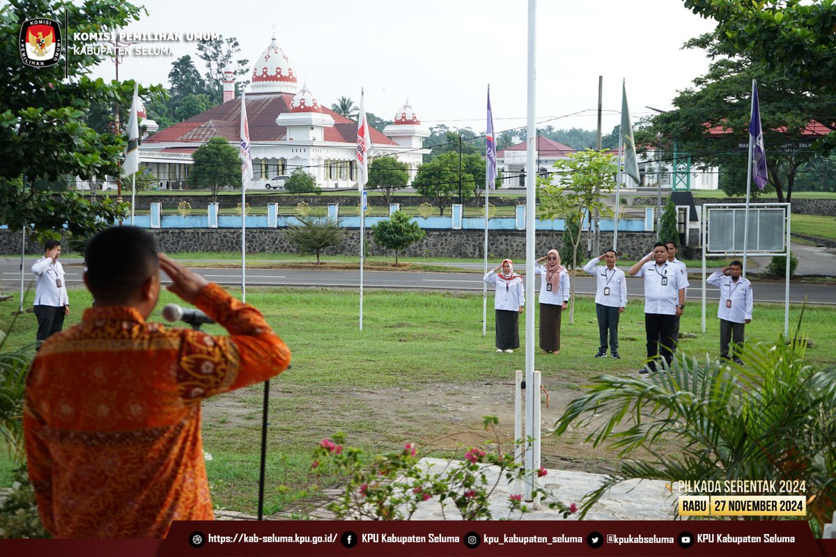 #TemanPemilih, KPU Kabupaten Seluma melaksanakan upacara peringatan hari Kebangkitan Nasional, 20 Mei 2024. dengan tema Bangkit untuk Indonesia Emas di Halaman Kantor KPU Kabupaten Seluma. 
 
#KPUMelayani