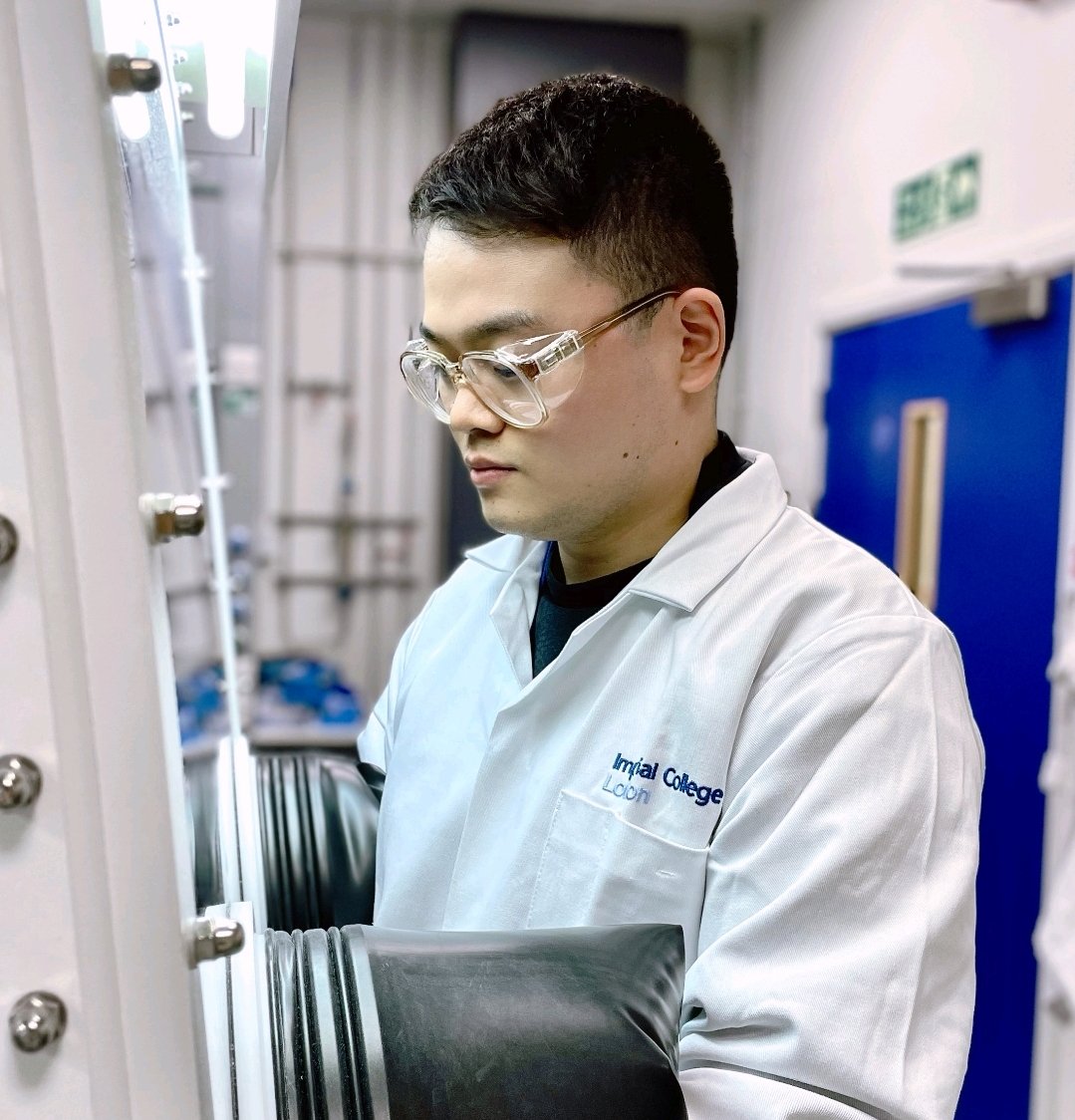 Forbes 30 under 30? Yes, please, @anqi_wang521 ☑️ Big congratulations on being recognised as one of Europe's most dynamic innovators (Science & Healthcare 2024) for his research on #FlowBatteries ⬇️  @Forbes #Forbes30 🔗 tinyurl.com/mvd3yud3