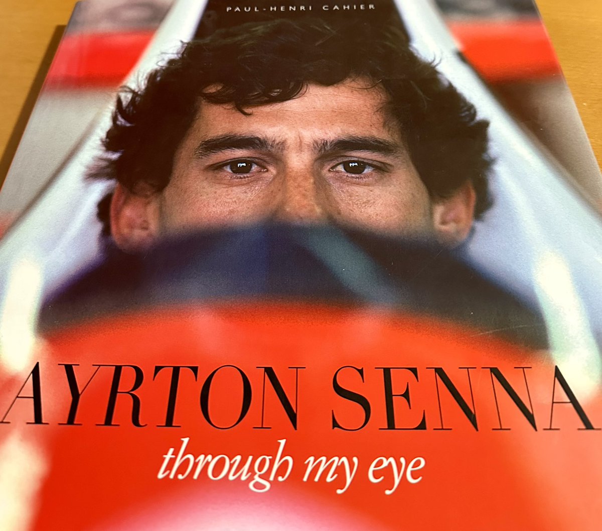 Very happy to have received @F1Photo wonderful book today, a must for every @ayrtonsenna fan like me. Thank you for this fantastic work Paul-Henri Cahier!!