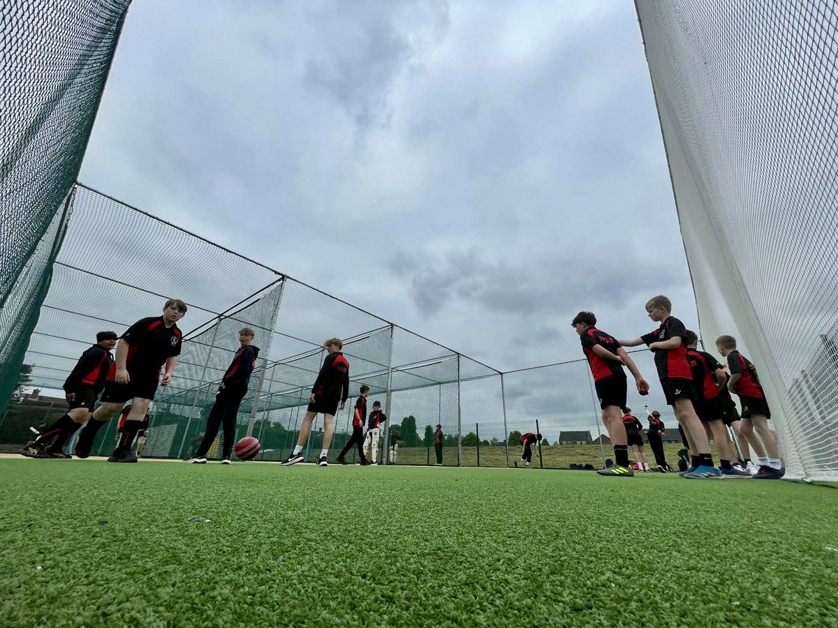 A fantastic turn out to our after school cricket practice @HarrogateCC The new cricket nets are fantastic, thank you to the club for allowing us to use these brilliant facilities. #HarrogateCC #CricketNets #AfterSchoolSports