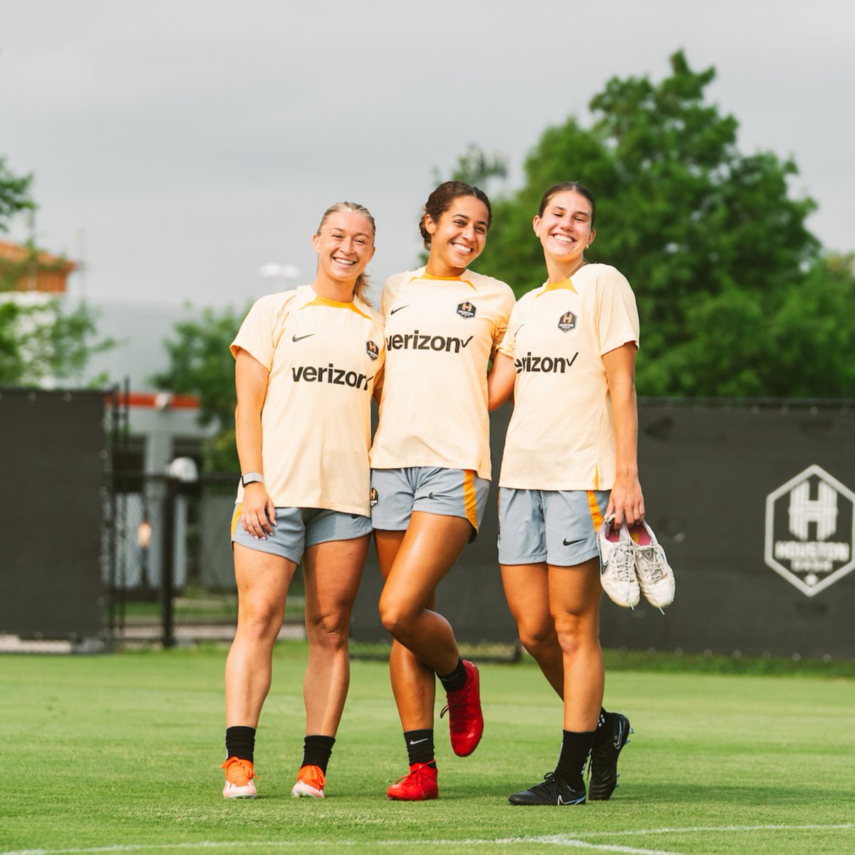 Good vibes for your Monday 😁 #HoustonDash