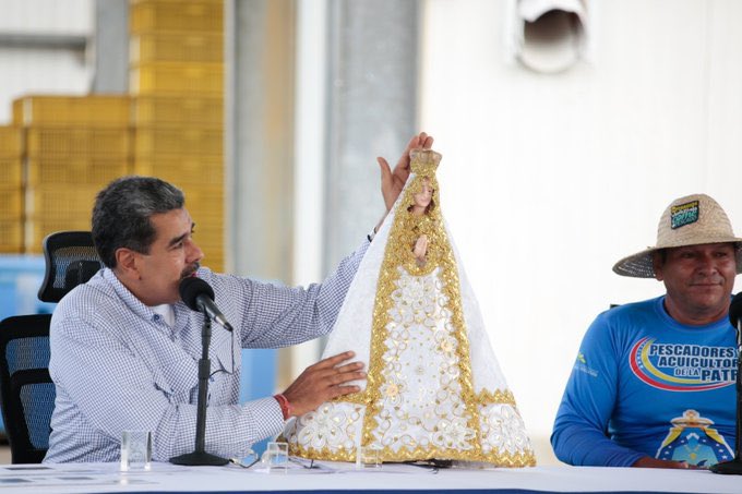 comandosergioh's tweet photo. Hoy se cumplen seis años de la reelección del presidente @NicolasMaduro, nuestro protector del país, porque la revolución es y seguirá siendo irreversible #ConcienciaPatriótica somos gente de paz y hermandad https://t.co/ZZYnm2SG36