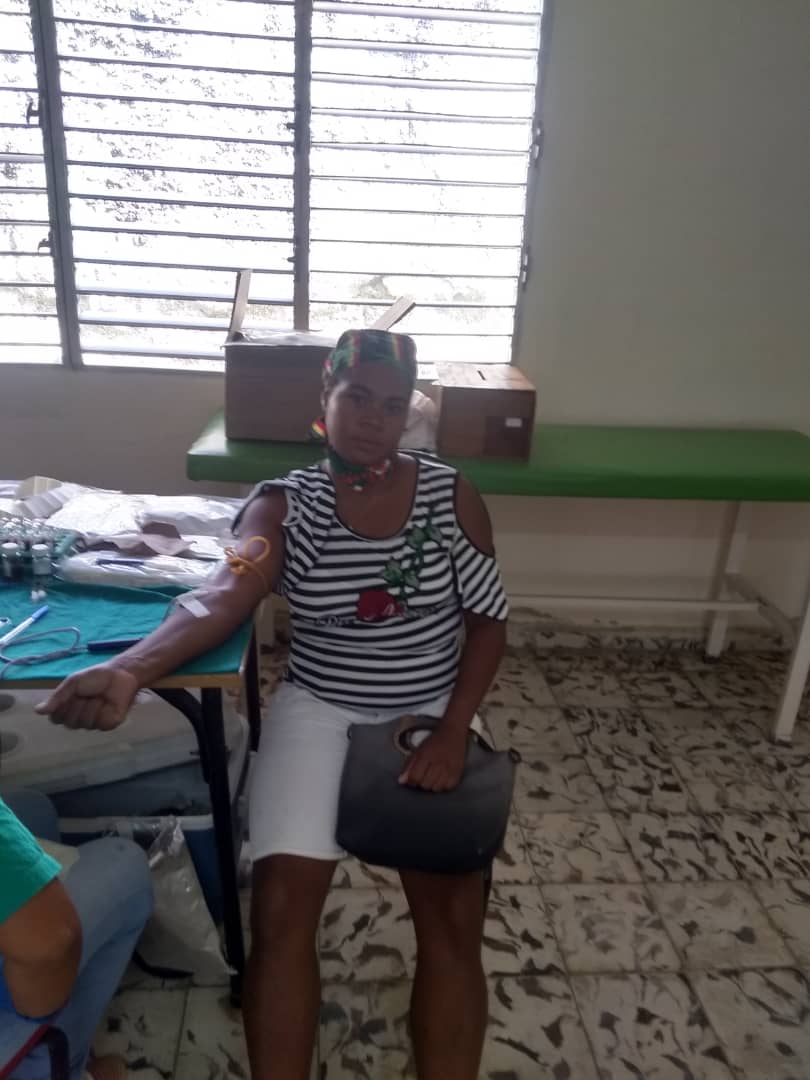 polmcpal's tweet photo. Próximos a la jornada por el Donante de Sangre 🩸 se realiza Banco móvil en nuestro centro con una masiva participación. 
#CubaPorLaVida #CubaEsSalud #JuntarYVencer #SantiagoDeCuba #SiempreSantiago #GenteQueSuma #OrgulloPoliclinicoMunicipal #MinsapCuba #PorCubaJuntosCreamos https://t.co/n4CEWyFGgN