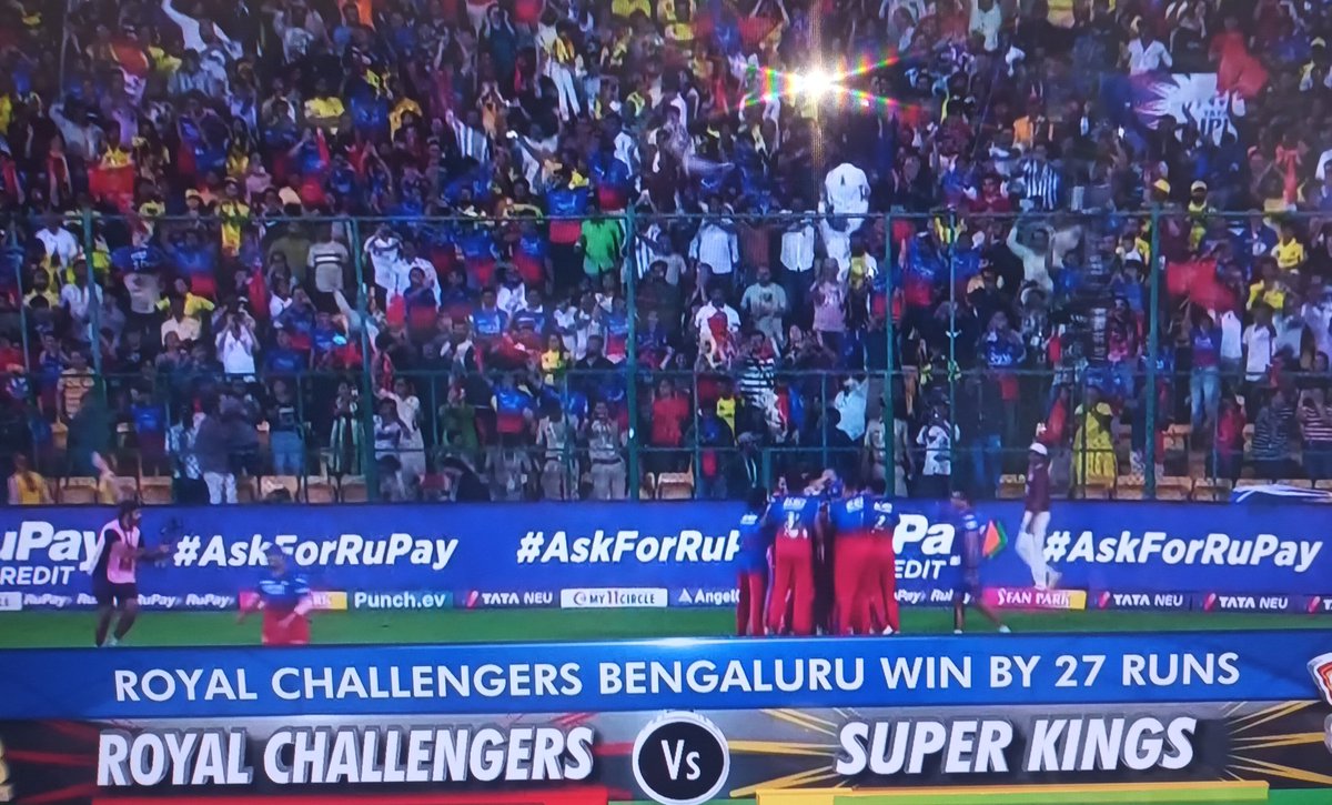iam_aaq's tweet photo. #RoyalChallengersBengaluru management will have a big headache to finalize players for retention,as in this #IPL2024, all #RCB players clicked big time like one unit.
#Faf #Kohli #JackWills #Patidar #Maxwell #Green #Kartik #Lomror #Siraj #karanSharma #Swapnilsingh #YashDayal https://t.co/clZzsJn0LD
