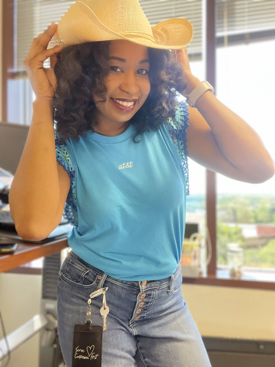 Happy Hat Day Y’all!!  #spiritweek #VSE <a href="/WeRtheNAC/">National Acquisition Centers</a> <a href="/VirtualSalesExp/">Virtual Sales Experience</a> <a href="/LifeAtATT/">Life at AT&T</a>