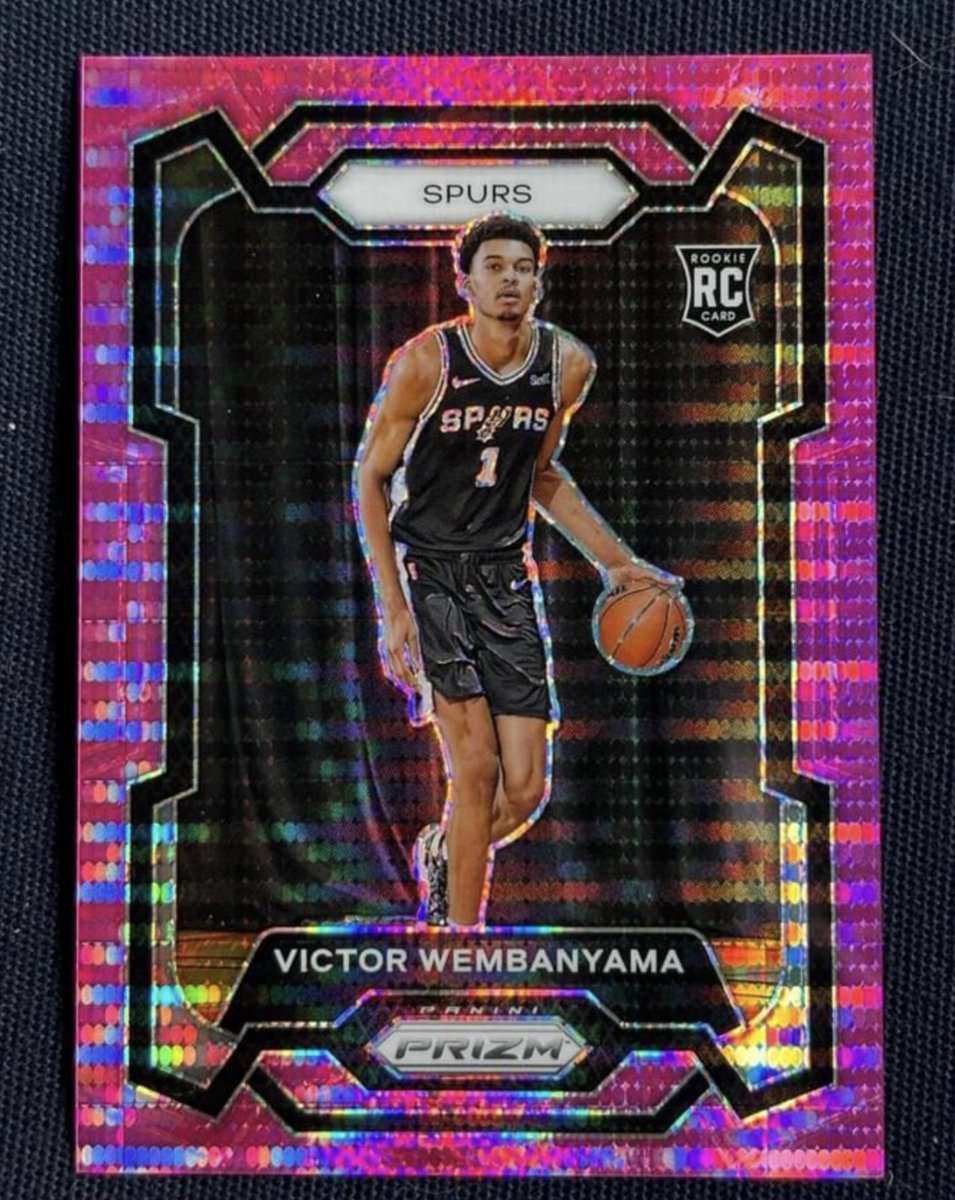 gurucollects's tweet image. 🚨 HUGE RETAIL PULL 🚨

A collector recently picked up a few Panini Prizm retail packs and pulled a MASSIVE Wemby Pink Pulsar Rookie /42! 💰

He wasn’t sure exactly what he had pulled at first but, after checking eBay, he was surprised to see the card has sold for north of…