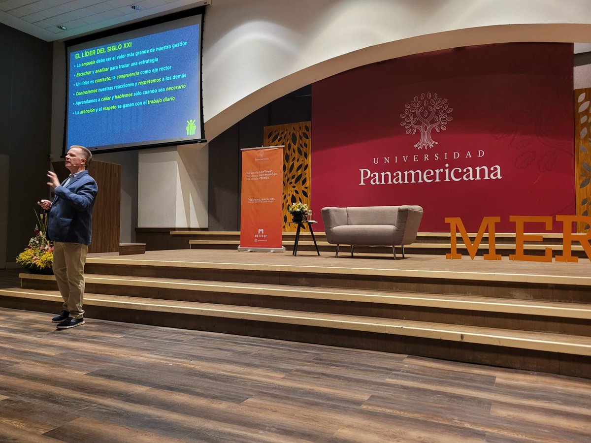 Nos enorgullece felicitar al Maestro <a href="/algavito/">Arturo López Gavito</a>, profesor de nuestra carrera de Marketing, por el exitoso lanzamiento de su libro "El Coleccionista de Experiencias" gracias por compartirlo en la #UP. 📚 

¡Muchas felicidades  ! ✨

#PanteraNoCualquiera #University #School